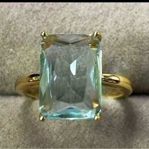 Elegant 18k Gold Finish and Aquamarine Gemstone Ring